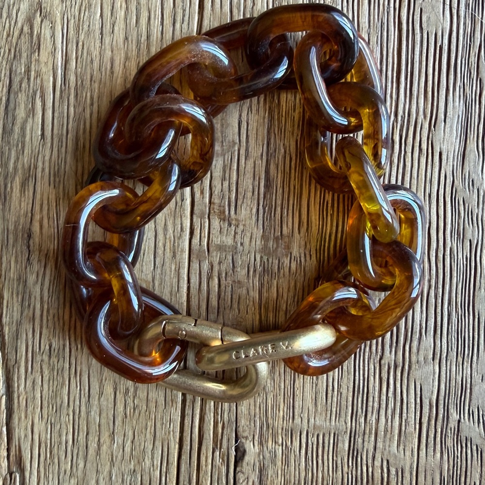 Clare V. Tortoise Resin Link Bracelet Gold Carabiner Statement Jewelry - Picture 4 of 4